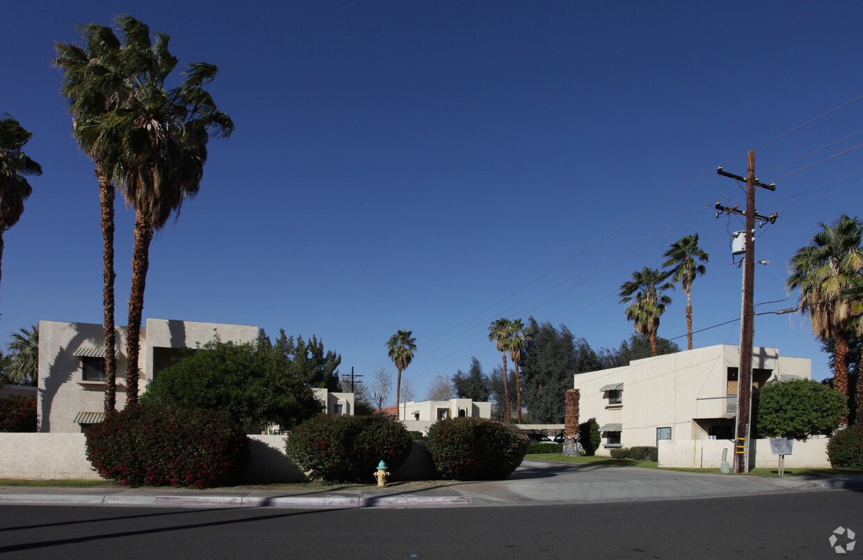 Building Photo - 74630 Shadow Hills Rd