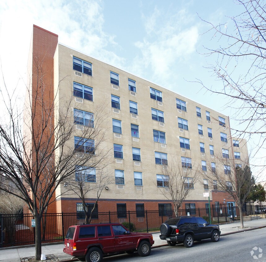 Primary Photo - Yolanda Lopez Place