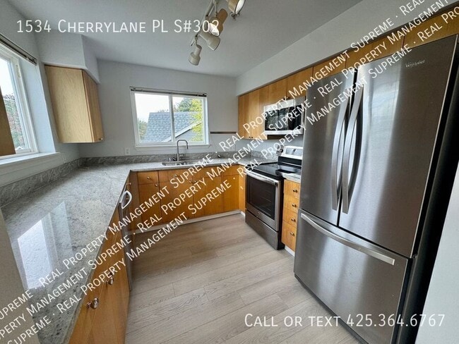 Foto del edificio - 1534 Cherrylane Pl S
