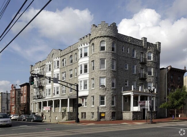 Building Photo - 232 Cooper St