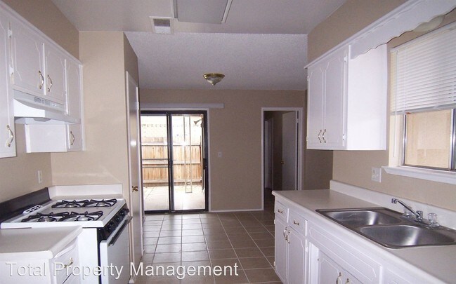 Foto del edificio - 1869 E Sonora Ave