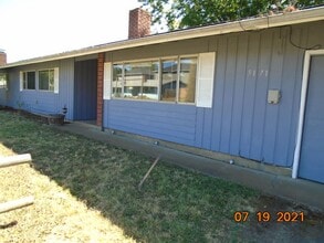 Building Photo - 5171 NE Willamette Ave
