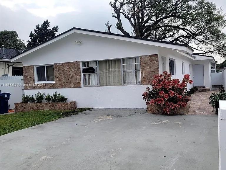 Foto principal - 2126 NW 47th Terrace