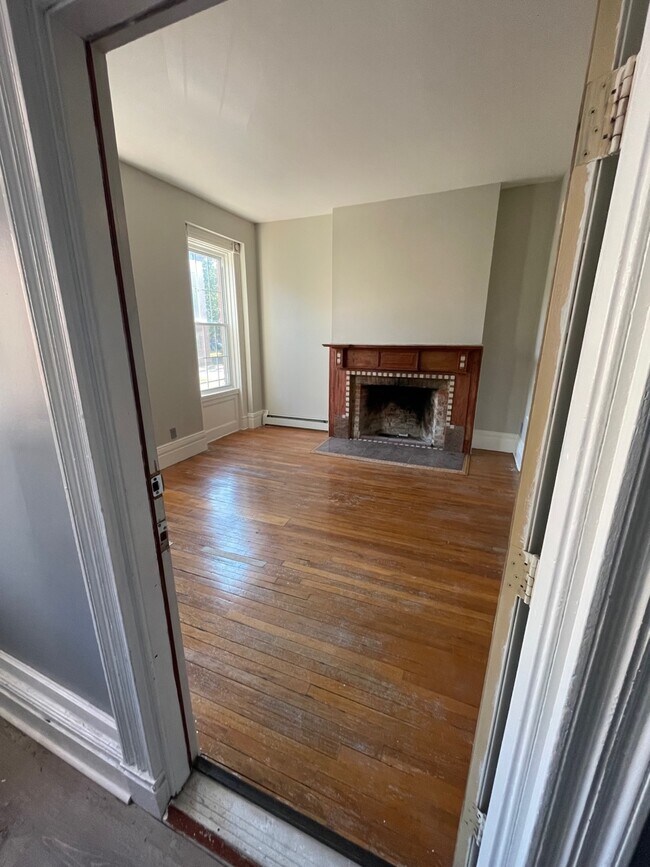 60 Westerlo St Unit 1, Albany, NY 12202 Condo for Rent in Albany, NY