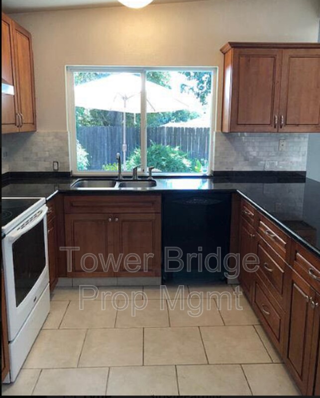 Foto principal - 4175 Scranton Cir