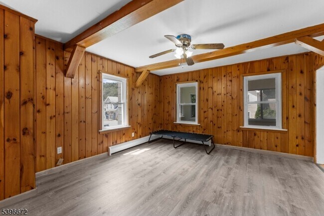 Foto del edificio - 113 Rt560