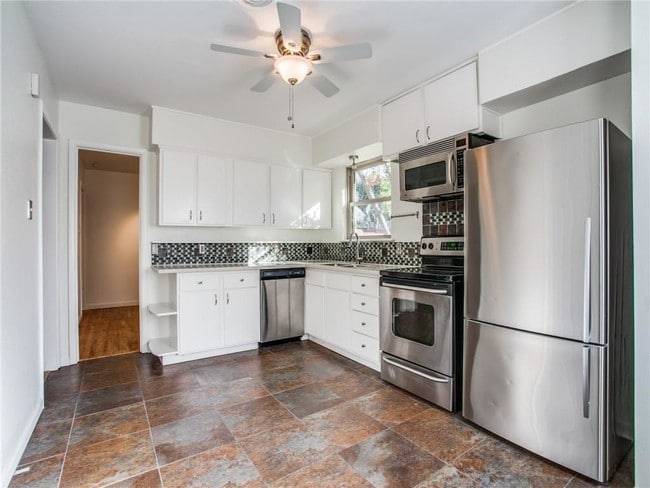 Building Photo - 429 Vernet St