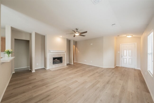 Building Photo - 629 Chalk Knoll Rd