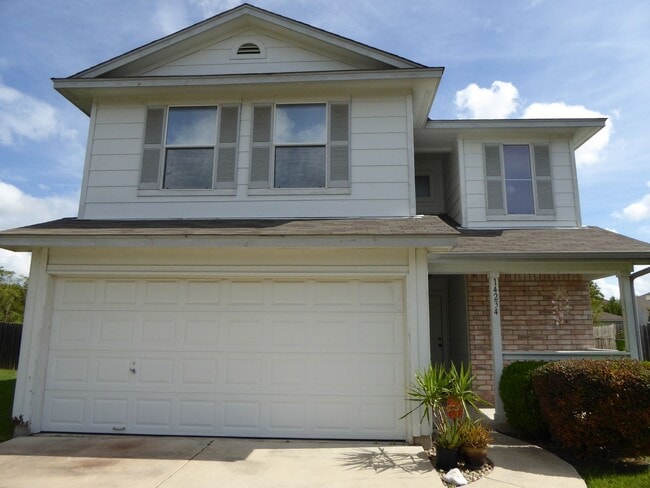 Photo - Less than 10 miles to Randolph AFB! House