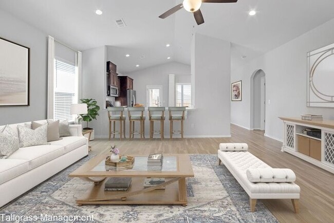 Foto del edificio - Move In Specials! Introducing 'The Enclave at Parker Village' - Elevated Living in Owasso