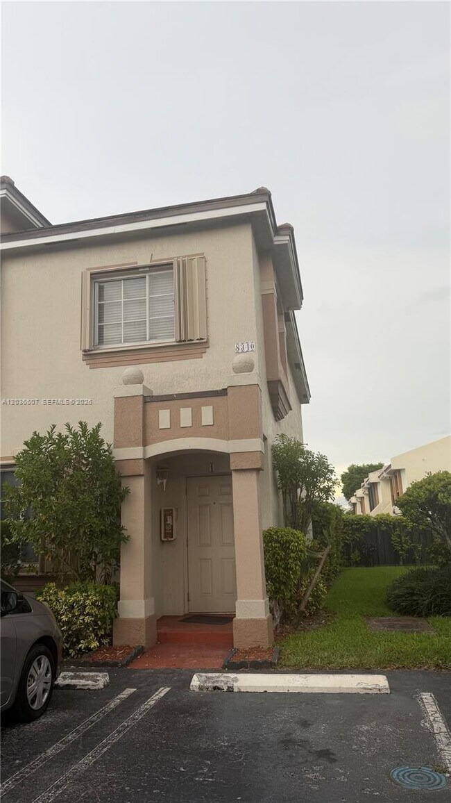 Foto del edificio - 8340 NW 10th St