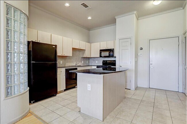 Foto del edificio - 1441 East St