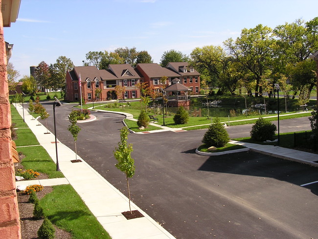 Building Photo - Abbotsgate Lofts