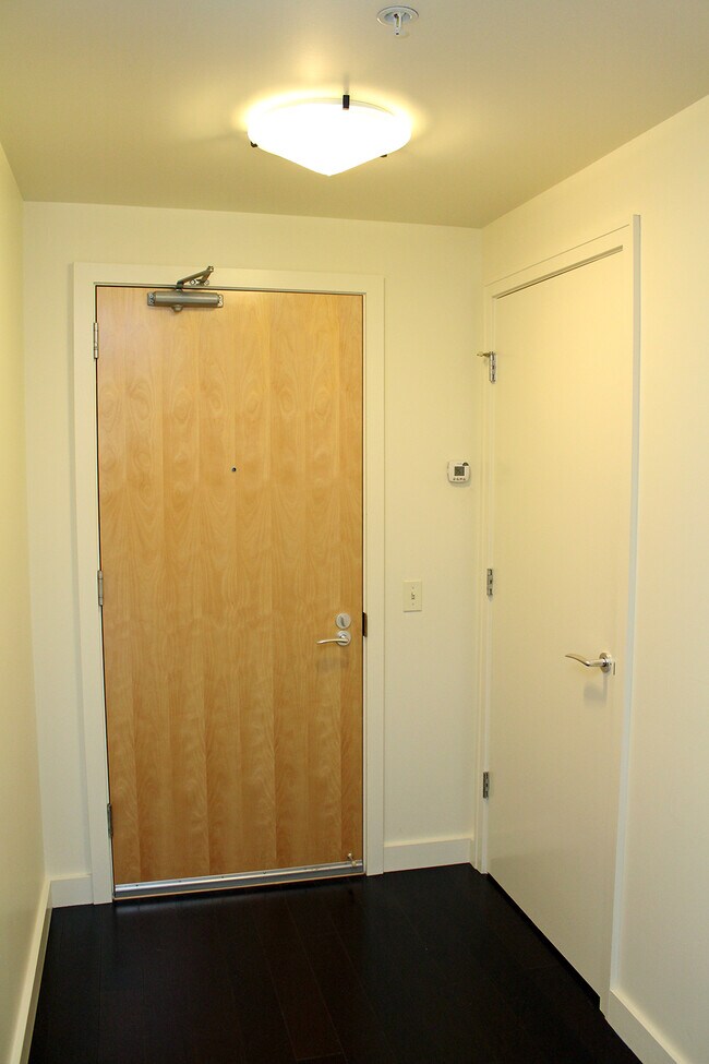 3601 S River Pky Unit 1000, Portland, OR 97239 Condo for Rent in