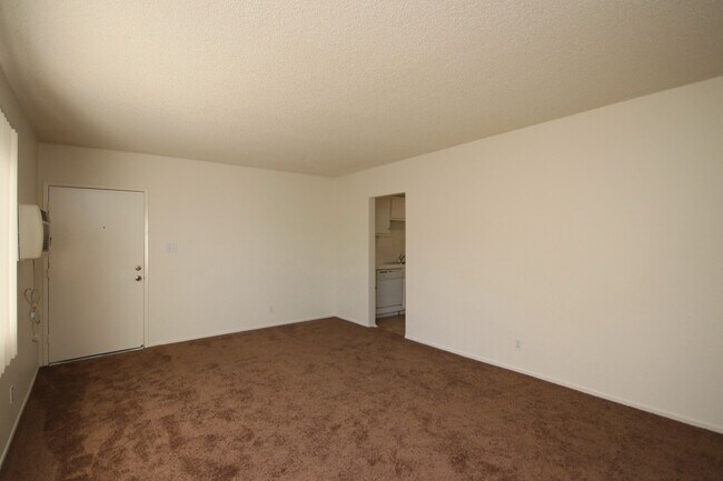 Building Photo - 205 E Commonwealth Ave