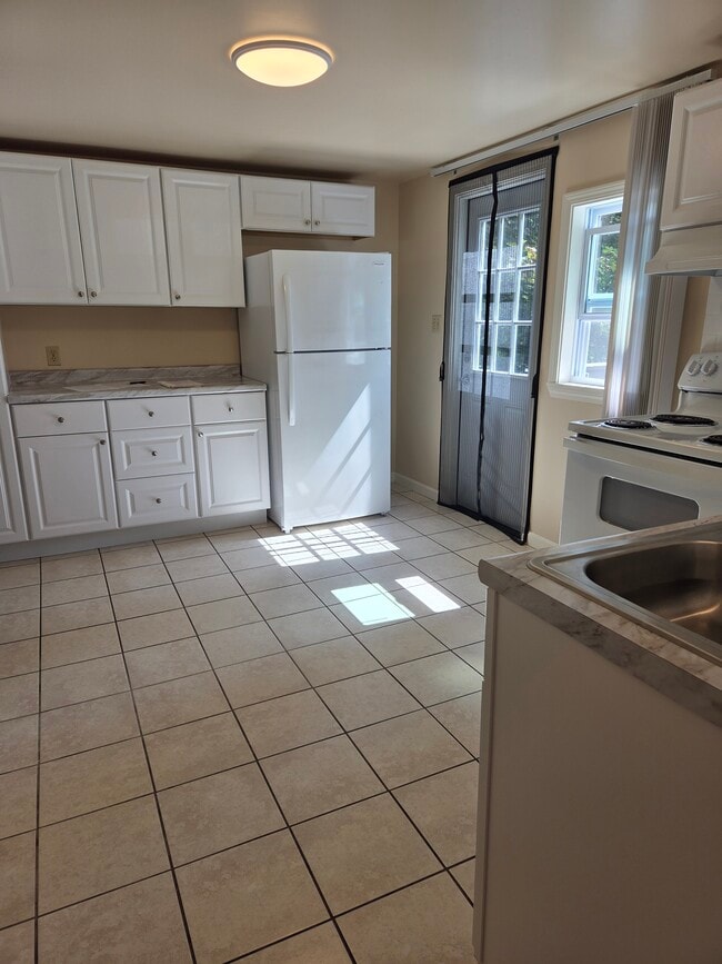 Building Photo - 108 Stonecrest Dr