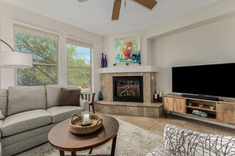 Building Photo - 10260 E White Feather Ln