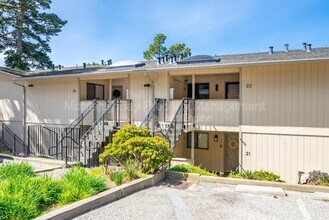 Building Photo - 250 Forest Ridge Rd