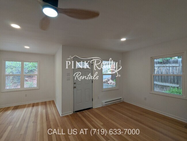 Foto del edificio - 120 Lafayette Rd