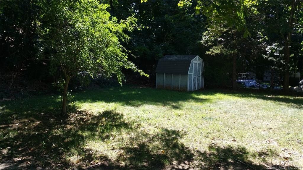 Foto del edificio - 77 Rockledge Dr