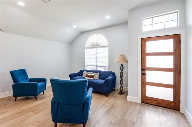 Foto del edificio - 5017 Highlands Dr