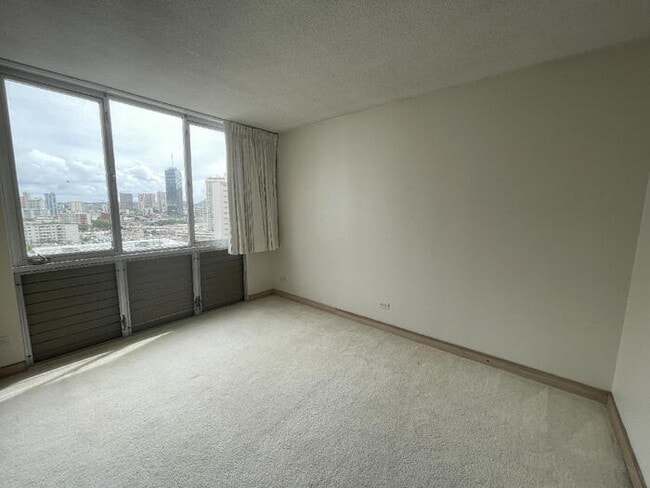 Building Photo - To register for the showing time below, note the 4 digit code: 5770 and click "APPLY NOW."(mobile...