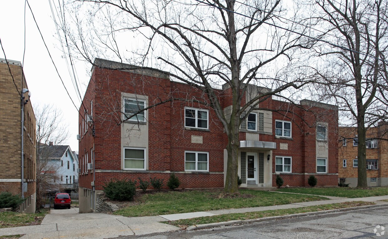 Building Photo - 3416 Shaw Ave