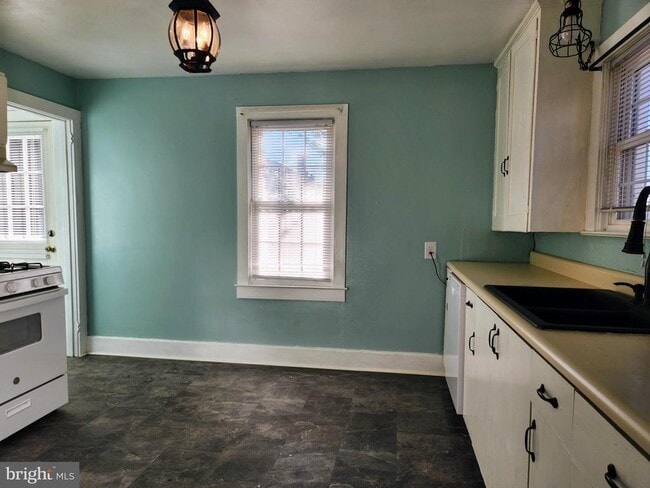 Foto del edificio - 114 N Pine St