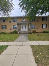 Building Photo - 33 N Jane Dr
