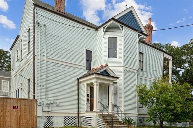 Building Photo - 3405 Coliseum St