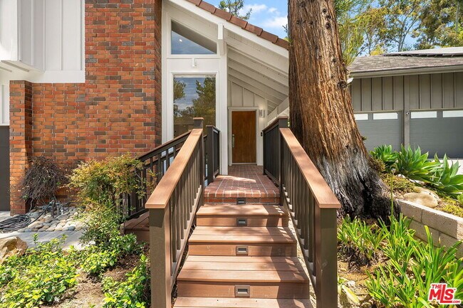 Foto del edificio - 10311 Clusterberry Ct