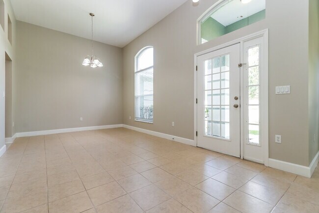 Building Photo - 5235 Greystone Dr