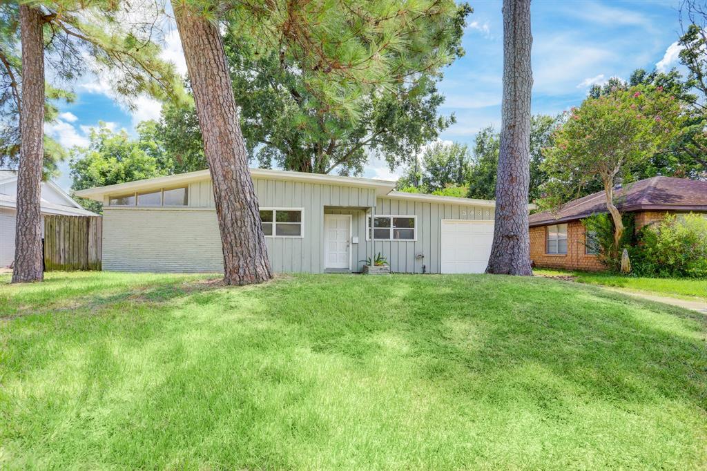 Primary Photo - 5033 Lido Ln
