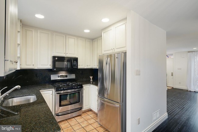 Foto del edificio - 9 Appletree Ct