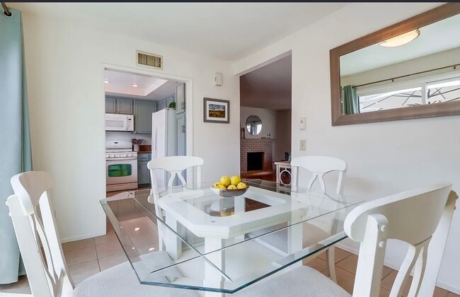 Foto del edificio - 1749 Compromise Line Rd