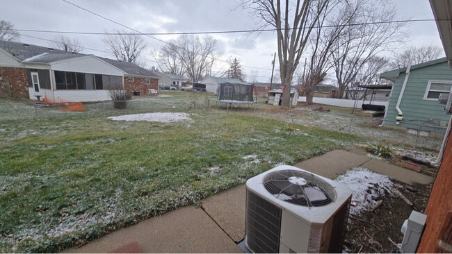 Building Photo - 432 Hickory Ln