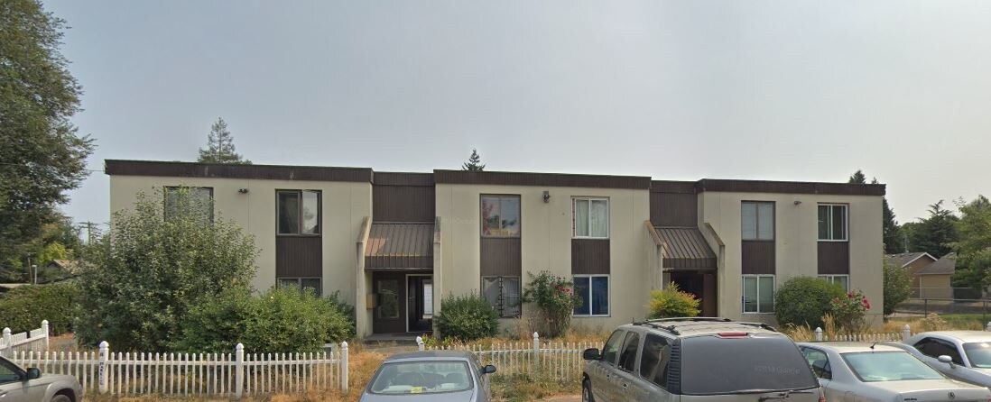 Foto principal - 534 6th Ave S