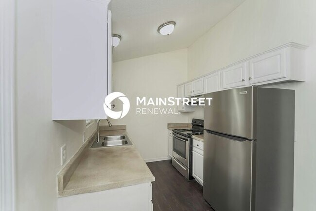 Foto del edificio - 3 Bedroom Pet-Friendly Home in Charlotte, NC with Main Street Renewal