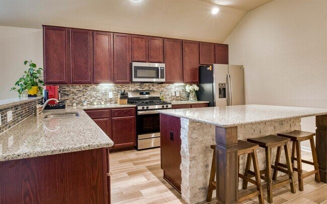 Building Photo - 32659 Timber Point Dr