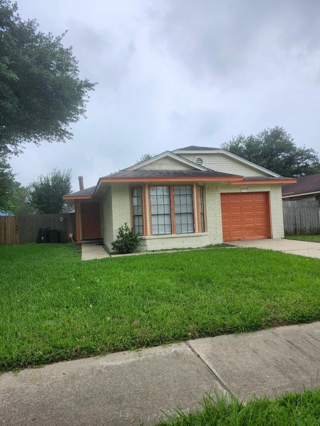 Building Photo - 18119 Twin Creek Dr