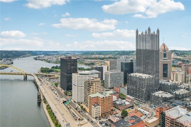 Photo - 151 Fort Pitt Blvd Apartment