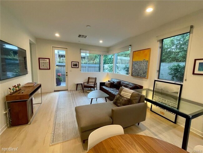 Foto del edificio - 3 br, 2.5 bath House - 1943 Vitae Pl