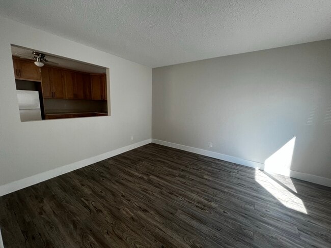 Building Photo - 9806-9895 95 St