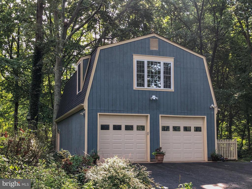 Primary Photo - 3340 Holland Cliffs Rd