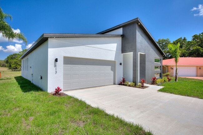 Building Photo - 113 Victoria Ln