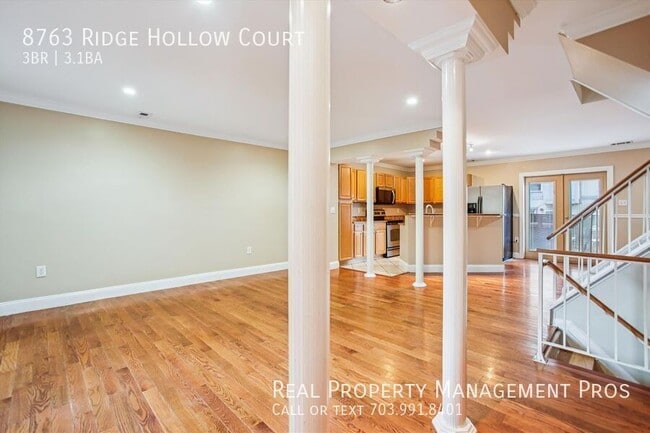 Building Photo - 8763 Ridge Hollow Ct