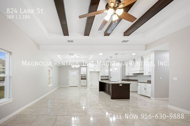 Foto del edificio - 824 Lark St