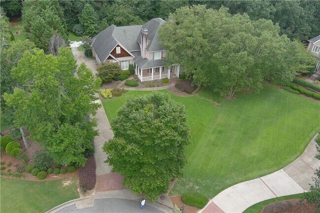 Foto del edificio - 5167 Belmore Ct NE