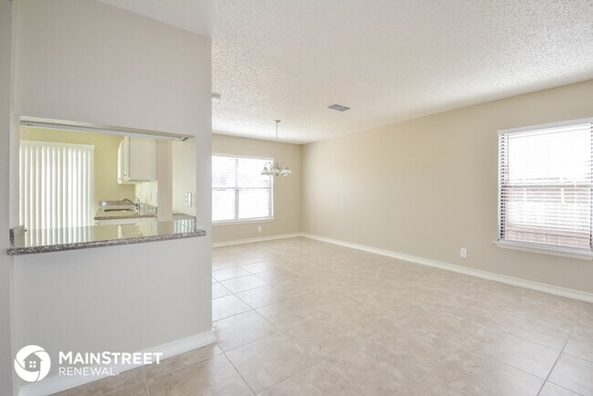 Foto del edificio - 8118 Sunshine Trail Dr