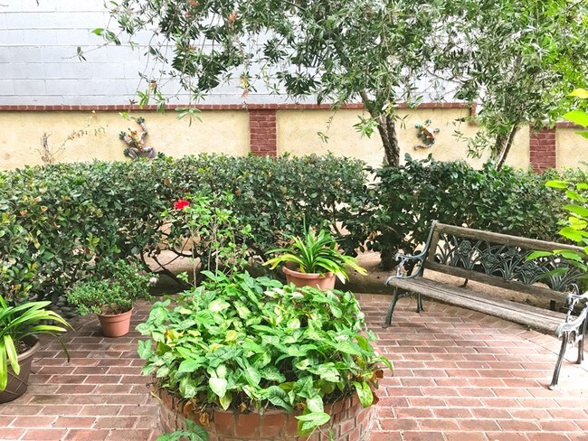 Foto del edificio - 1218 6th St